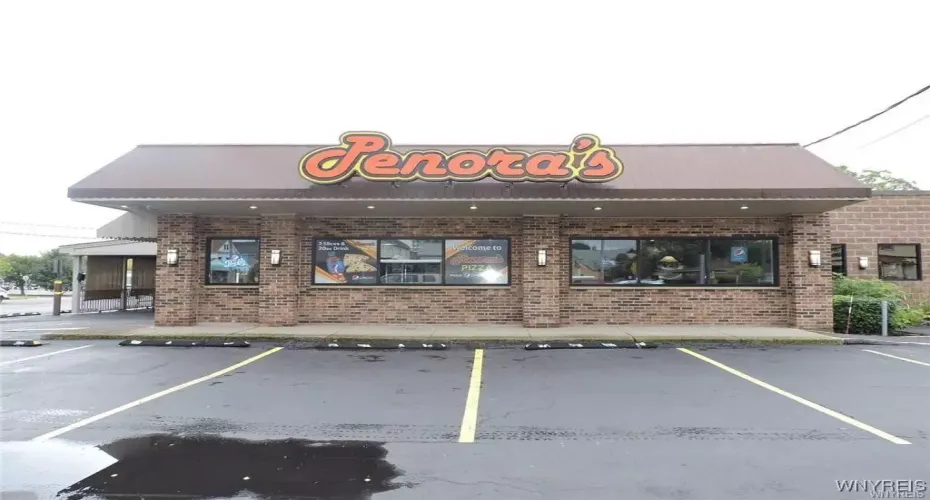 5055 Broadway St, Lancaster, New York, 14086, 0 , 0 ,2 BathroomsBathrooms,Restaurant,For Sale,Broadway,0,1038