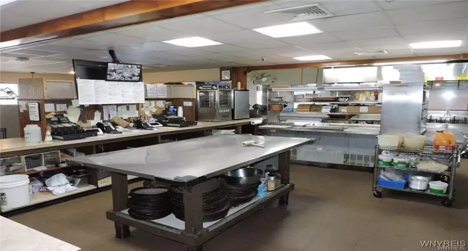 5055 Broadway St, Lancaster, New York, 14086, 0 , 0 ,2 BathroomsBathrooms,Restaurant,For Sale,Broadway,0,1038