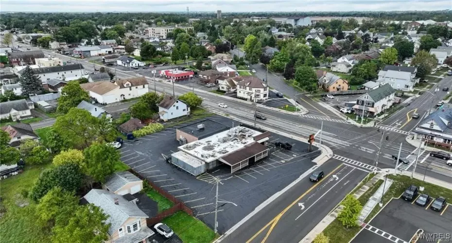 5055 Broadway St, Lancaster, New York, 14086, 0 , 0 ,2 BathroomsBathrooms,Restaurant,For Sale,Broadway,0,1038