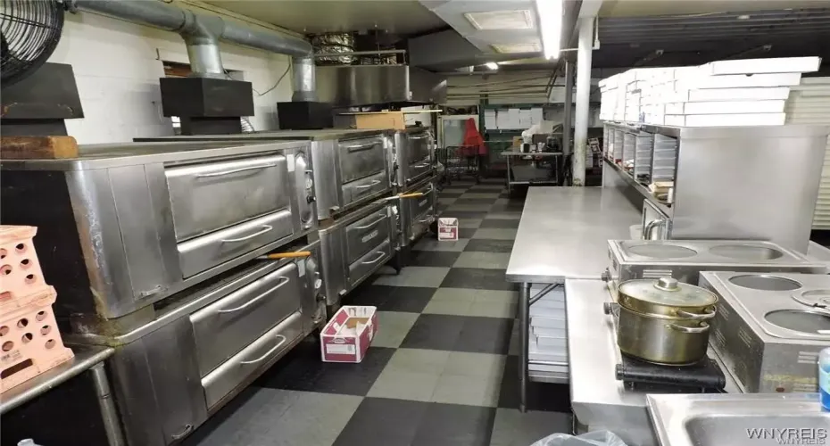 5055 Broadway St, Lancaster, New York, 14086, 0 , 0 ,2 BathroomsBathrooms,Restaurant,For Sale,Broadway,0,1038