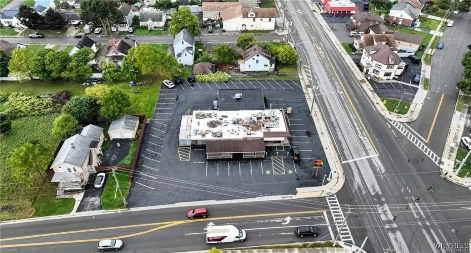 5055 Broadway St, Lancaster, New York, 14086, 0 , 0 ,2 BathroomsBathrooms,Restaurant,For Sale,Broadway,0,1038